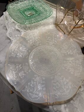Vintage-Style White Embossed Glass Serving Plate - Brand Unspecified